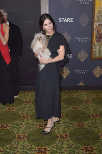 Serienpremiere 'Shining Vale' in Los Angeles