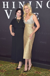 Serienpremiere 'Shining Vale' in Los Angeles