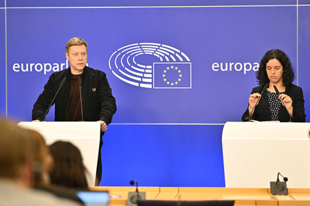 Presskonferenz der Fraktion GUE/NGL im EU-Parlament in Brüssel