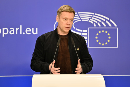 Presskonferenz der Fraktion GUE/NGL im EU-Parlament in Brüssel