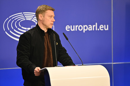 Presskonferenz der Fraktion GUE/NGL im EU-Parlament in Brüssel