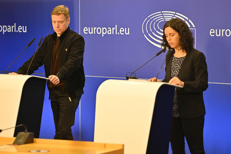 Presskonferenz der Fraktion GUE/NGL im EU-Parlament in Brüssel
