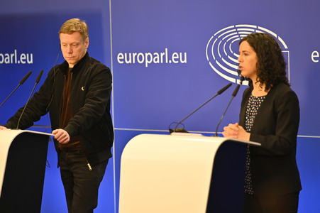Presskonferenz der Fraktion GUE/NGL im EU-Parlament in Brüssel