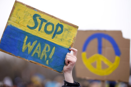 Fridays for Future Demo gegen den Krieg in der Ukraine in Berlin