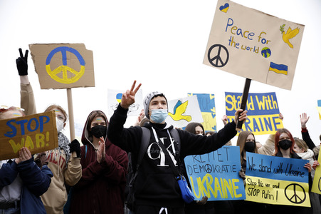 Fridays for Future Demo gegen den Krieg in der Ukraine in Berlin