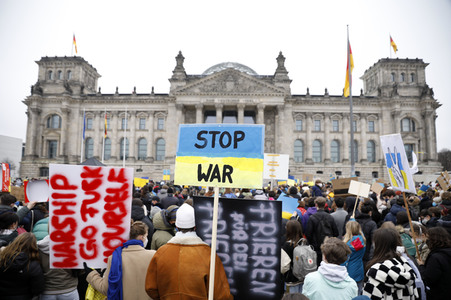 Fridays for Future Demo gegen den Krieg in der Ukraine in Berlin