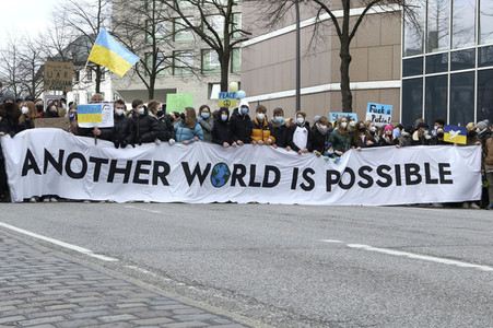 Fridays for Future Demo gegen den Krieg in der Ukraine in Hamburg