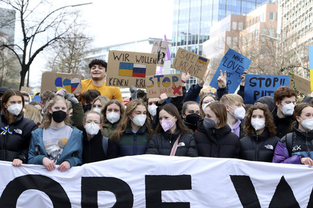 Fridays for Future Demo gegen den Krieg in der Ukraine in Hamburg