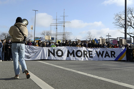 Fridays for Future Demo gegen den Krieg in der Ukraine in Hamburg