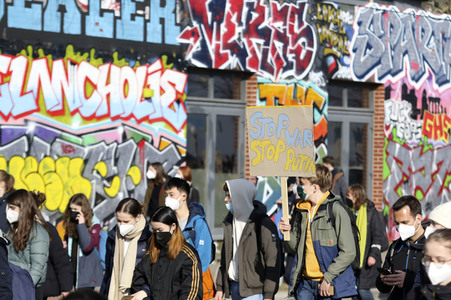 Fridays for Future Demo gegen den Krieg in der Ukraine in Hamburg