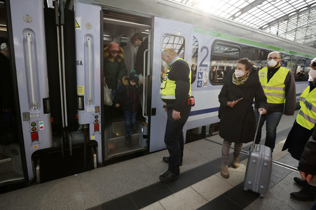 Ankunft ukrainischer Flüchtlinge auf dem Hauptbahnhof Berlin