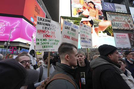 Demonstration gegen ein NATO-Engagement in Europa in New York