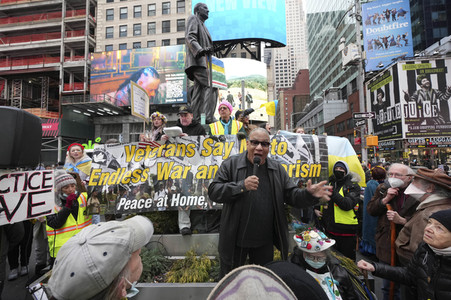 Demonstration gegen ein NATO-Engagement in Europa in New York
