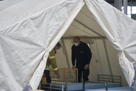 Zeltunterkünfte für ukrainische Flüchtlinge in Hannover