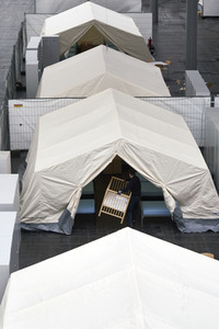 Zeltunterkünfte für ukrainische Flüchtlinge in Hannover