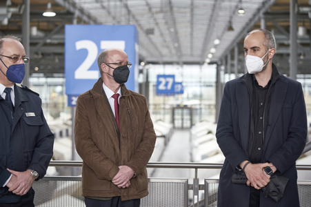 Zeltunterkünfte für ukrainische Flüchtlinge in Hannover