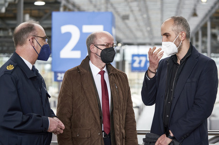 Zeltunterkünfte für ukrainische Flüchtlinge in Hannover