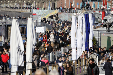 Die Rheinuferpromenade in Düsseldorf.