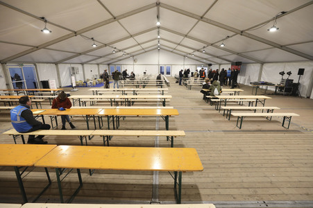 Ankunftszelt für Ukraine-Flüchtlinge in Berlin