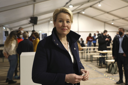 Ankunftszelt für Ukraine-Flüchtlinge in Berlin