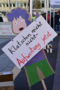Kita Warnstreik am Weltfrauentag in Nürnberg