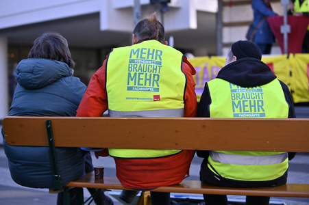 Kita Warnstreik am Weltfrauentag in Nürnberg