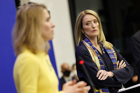 Pressekonferenz zur Sicherheitslage nach dem russischen Einmarsch in die Ukraine im EU-Parlament in Straßburg