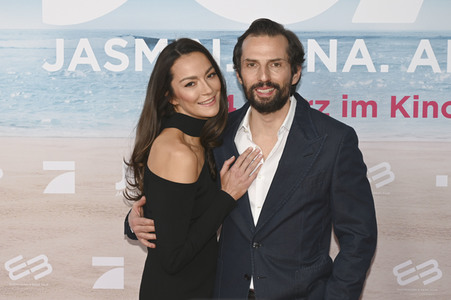 Filmpremiere 'JGA: Jasmin. Gina. Anna.' in München