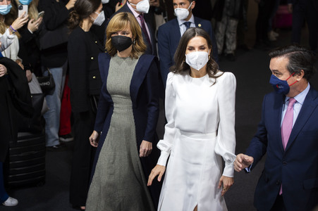 Königin Letizia besucht die 75. Mercedes-Benz Fashion Week Madrid