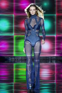 Andres Sarda Fashion Show auf der 75. Mercedes-Benz Fashion Week Madrid