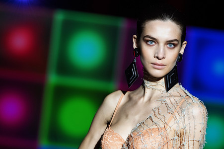 Andres Sarda Fashion Show auf der 75. Mercedes-Benz Fashion Week Madrid