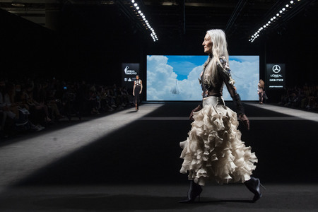 Claro Couture Fashion Show auf der 75. Mercedes-Benz Fashion Week Madrid