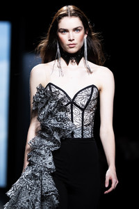 Claro Couture Fashion Show auf der 75. Mercedes-Benz Fashion Week Madrid