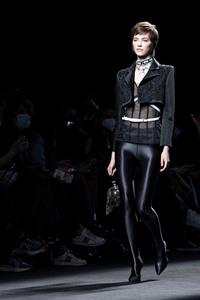 Claro Couture Fashion Show auf der 75. Mercedes-Benz Fashion Week Madrid