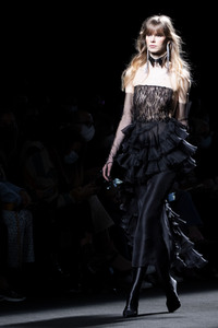 Claro Couture Fashion Show auf der 75. Mercedes-Benz Fashion Week Madrid