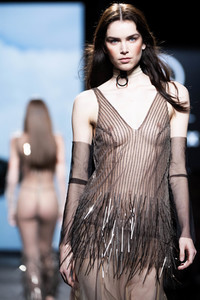 Claro Couture Fashion Show auf der 75. Mercedes-Benz Fashion Week Madrid
