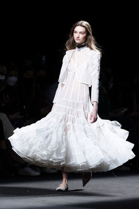 Claro Couture Fashion Show auf der 75. Mercedes-Benz Fashion Week Madrid