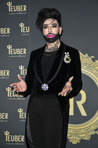 Präsentation der neuen Mode-Kollektion 'Teuber by Harald Glööckler' in Berlin