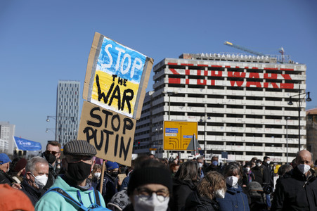 Großdemonstration gegen den Krieg in der Ukraine in Berlin