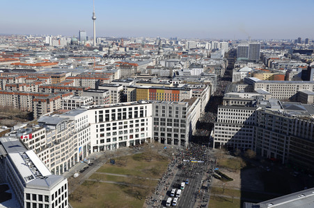 Großdemonstration gegen den Krieg in der Ukraine in Berlin