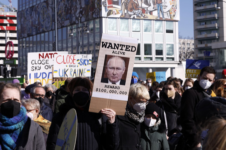Großdemonstration gegen den Krieg in der Ukraine in Berlin