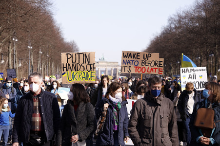 Großdemonstration gegen den Krieg in der Ukraine in Berlin