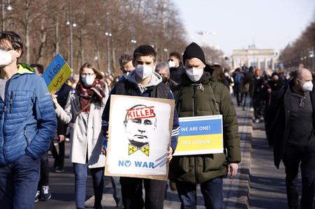 Großdemonstration gegen den Krieg in der Ukraine in Berlin