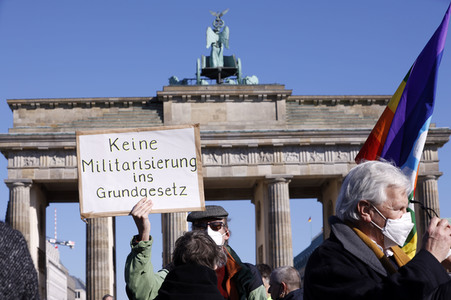 Großdemonstration gegen den Krieg in der Ukraine in Berlin