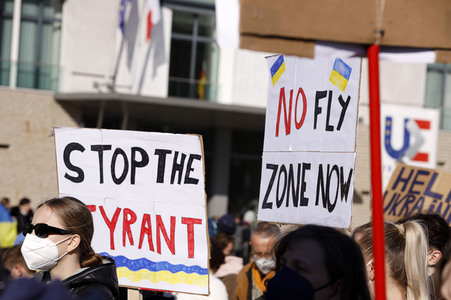 Großdemonstration gegen den Krieg in der Ukraine in Berlin