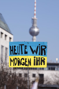 Großdemonstration gegen den Krieg in der Ukraine in Berlin