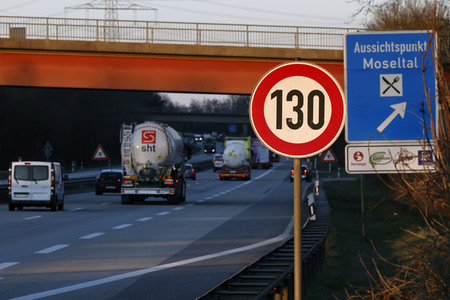 Symbolfoto Tempolimit