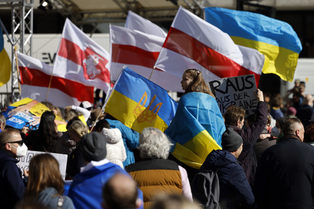 Demo gegen den Krieg in der Ukraine in Köln