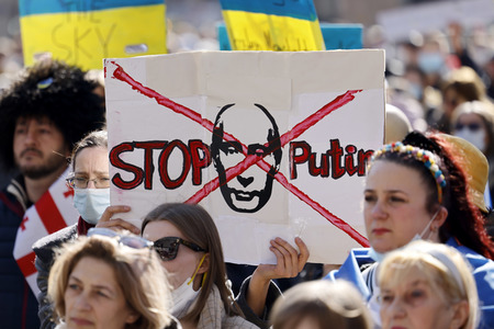 Demo gegen den Krieg in der Ukraine in Köln
