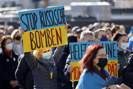 Demo gegen den Krieg in der Ukraine in Köln